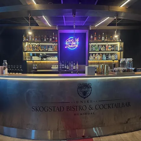 Skogstad - Unike 4*