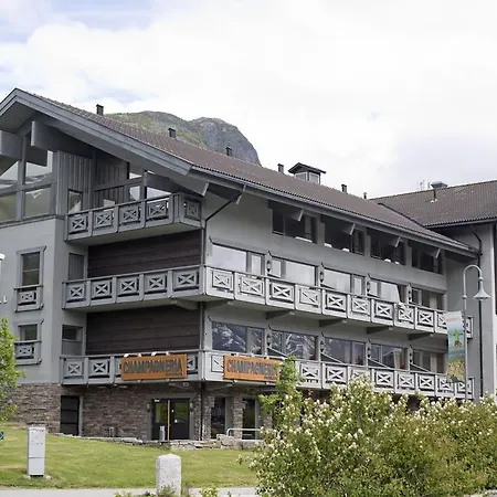 Skogstad - Unike Хемседал