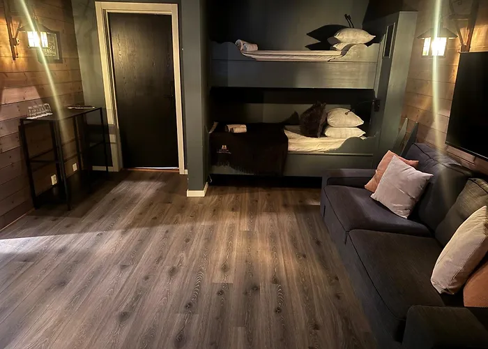 Hotell Skogstad - Unike 4*